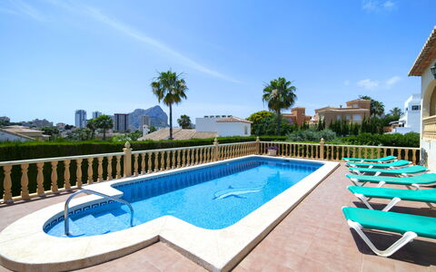 Marie Louise: Water, Sky, Daytime, Property, Cloud, Plant, Swimming Pool, Azure, Building, Tree