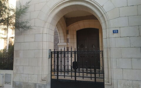 Roche Ronde: Property, Building, Brickwork, Tree, Door, House, Facade, Real Estate, Home Door
