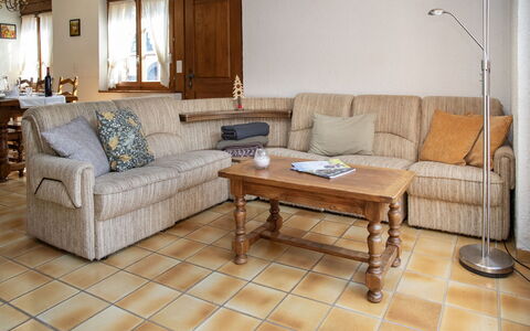 Véronique: Furniture, Flooring, Interior Design, Floor, Wood, Couch, Table, Room, Living Room, Wood Flooring