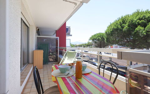 Le Byblos: Sky, Building, Property, Table, Furniture, Chair, Shade, Outdoor Furniture, Tableware, Outdoor Table