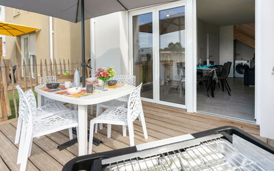 Accommodation:&nbsp;Soleil Couchant B03 805.6