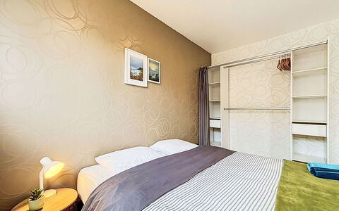 Les Bégonias: Furniture, Interior Design, Bed, Wall, Bedroom, Flooring, Floor, Room, Wood, Ceiling