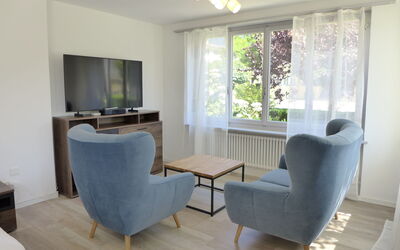 Accommodation:&nbsp;Henry'S 100 130.3