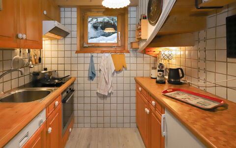Cheechako: Kitchen, Countertop, Kitchen Appliance, Kitchen Sink, Major Appliance, Wood, Cabinetry, Interior Design, Sink, Plumbing Fixture