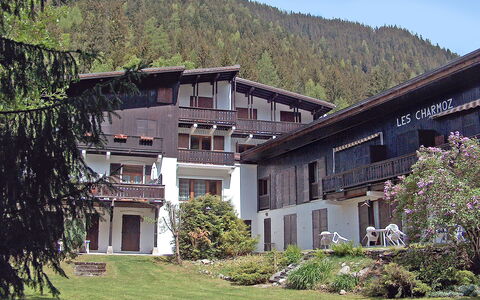 Les Charmoz: Plant, Building, Property, Window, Mountain, Sky, Nature, House, Tree, Vegetation