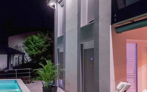 Emili & Elias: Water, Sky, Cloud, Property, Furniture, Building, Plant, Azure, Swimming Pool, Outdoor Furniture