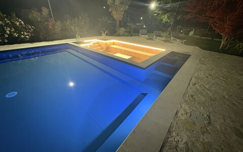 Residenza Thaulero: Swimming Pool, Composite Material, Water Feature, Leisure, Resort, Design, Eco Hotel, Hotel, Reflecting Pool