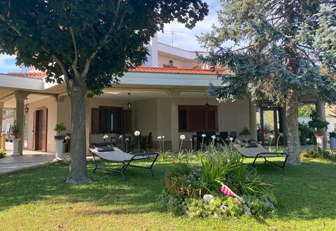 Residenza Thaulero: Plant, Building, Property, Sky, Tree, Shade, Land Lot, Architecture, Window, Cottage