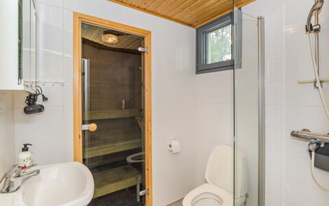 Loma-Koli 6: Flooring, Plumbing Fixture, Interior Design, Floor, Wood, Bathroom Sink, Bathroom, Ceiling, Sink, Room