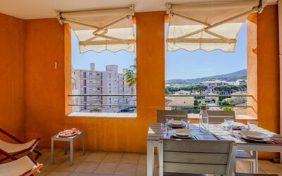Accommodation:&nbsp;Terre du Soleil 225.2