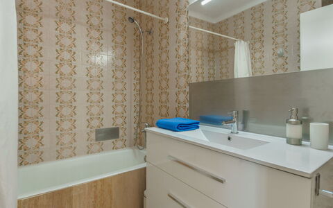 Can Llorenc Sea Views: Mirror, Plumbing Fixture, Tap, Bathroom Cabinet, Property, Sink, Cabinetry, Bathroom Sink, Building, Bathroom