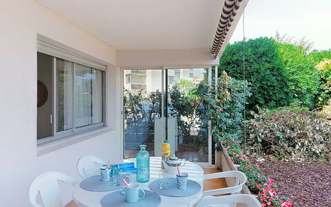 Accommodation:&nbsp;Port Soleil 240.7