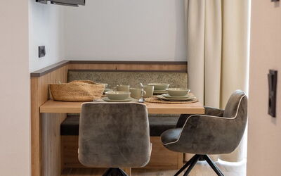Top 4 420.4: Building, Property, Furniture, Table, Wood, Chair, Interior Design, Flooring, Living Room, Comfort