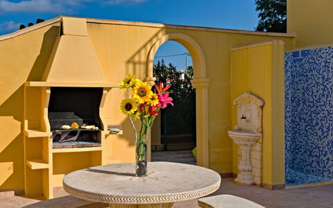Villa Acuario: Sky, Plant, Flower, Property, Cloud, Building, Blue, Lighting, Interior Design, Shade