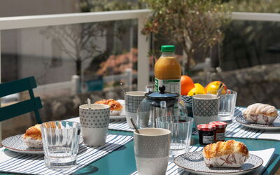 Accommodation:&nbsp;Le Clos Moguer 183.1