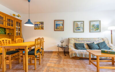 Accommodation:&nbsp;Boters 109.1