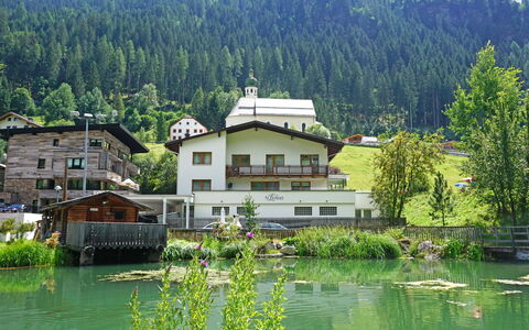 See 208: Water, Plant, Water Resources, Sky, Mountain, Property, Building, Natural Landscape, Nature, Natural Environment