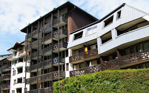 Chamonix 670: Sky, Building, Cloud, Window, Plant, Tower Block, Urban Design, Condominium, Neighbourhood, Commercial Building