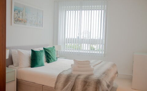 Lincoln Court: Property, Furniture, Window, Window Blind, Comfort, Wood, Shade, Interior Design, Textile, Pillow