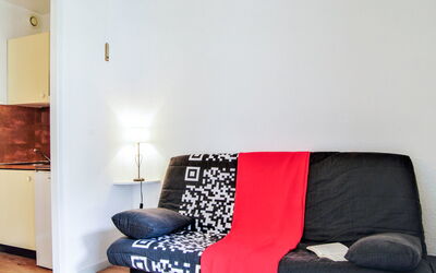 La Forclaz 680.6: Furniture, Room, Red, Property, Couch, Living Room, Interior Design, Sofa Bed, Comfort, Futon