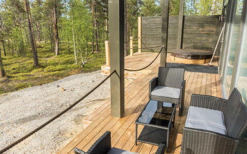 Villa Paatari: Waterway, Bank, Watercourse, Lake, Cottage, Forest, Channel, Reservoir, Log Cabin