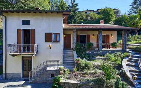 Maria: Furniture, Property, Picture Frame, Azure, Wood, Lighting, Interior Design, Comfort, Floor, Flooring