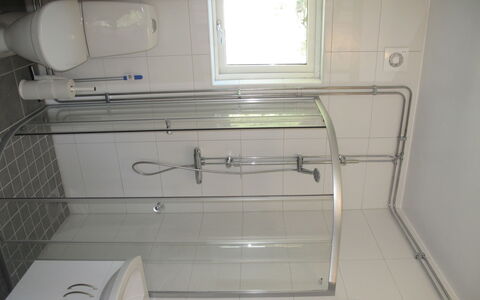 Stegeborg Sjöstugan: Plumbing Fixture, Sink, Tap, Window, Bathroom Sink, Interior Design, Bathroom, Building, House, Floor
