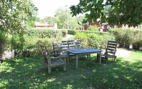 Stegeborg Sjöstugan: Plant, Table, Plant Community, Tree, Natural Landscape, Shade, Outdoor Furniture, Outdoor Table, Vegetation, Land Lot