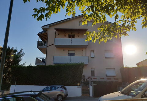 L'attico Di Castelfidardo: Sky, Car, Building, Property, Light, Vehicle, Wheel, Motor Vehicle