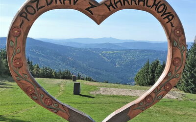 Harrachov 196: Sky, Plant, Property, Mountain, Ecoregion, Tree, Natural Landscape, Font, Mountainous Landforms, Cloud