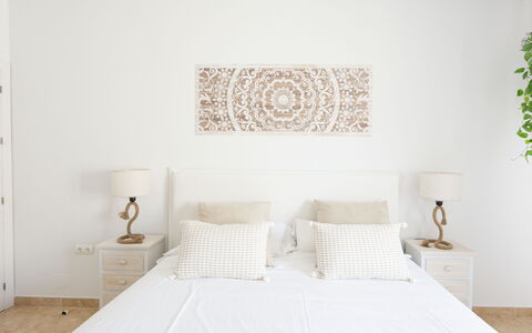 Puerto Banus Opq: Property, Furniture, Building, Wood, Textile, Comfort, Interior Design, Rectangle, Floor, Shade