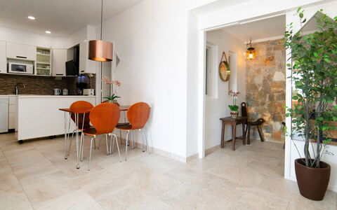 Calpe Calp 1117: Plant, Furniture, Property, Table, Flowerpot, Houseplant, Chair, Orange, Lighting, Wood