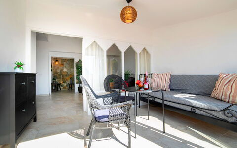 Calpe Calp 1117: Furniture, Property, Table, Building, Cabinetry, Plant, Interior Design, Comfort, Lighting, Chair
