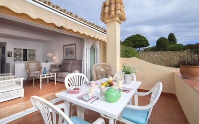 Accommodation:&nbsp;Castillos 1117.2