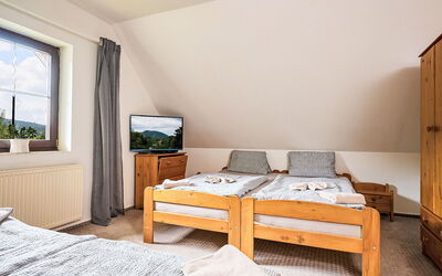 Accommodation:&nbsp;Alice Ii. 552.2