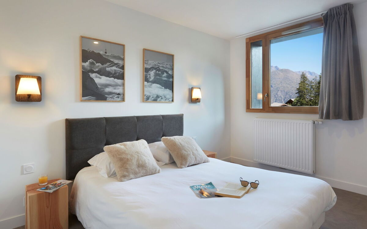 Accommodation:&nbsp;Le Hameau 600.4
