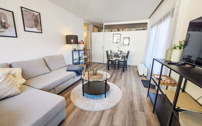 Accommodation:&nbsp;Iris 110.4