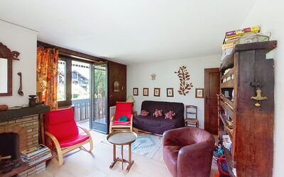 Accommodation:&nbsp;Champraz 100.18