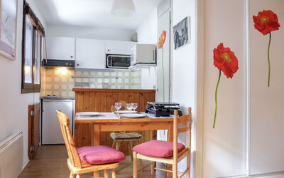 Accommodation:&nbsp;Champraz 100.14