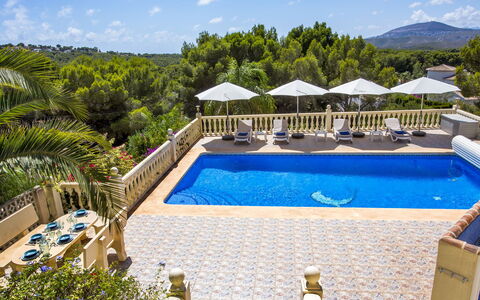 Villa la Tahona: Water, Plant, Sky, Property, Cloud, Swimming Pool, Azure, Tree, Shade, Outdoor Furniture
