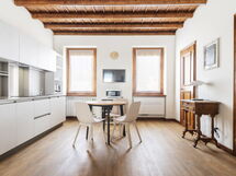 Accommodation:&nbsp;Ariel Suite Apartment