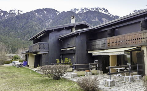 Le Pramouny: Mountainous Landforms, Mountain, Property, House, Mountain Range, Building, Home, Architecture, Alps, Hill Station