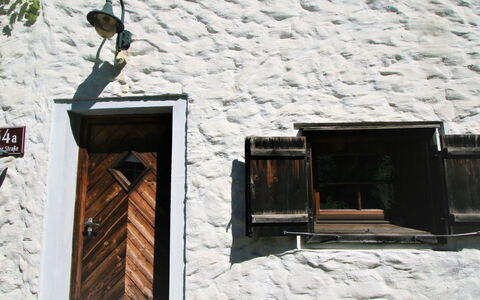 Vogelhütte: Wood, Window, Building, Facade, Door, Rectangle, Brick, Stone Wall, Roof, Shade