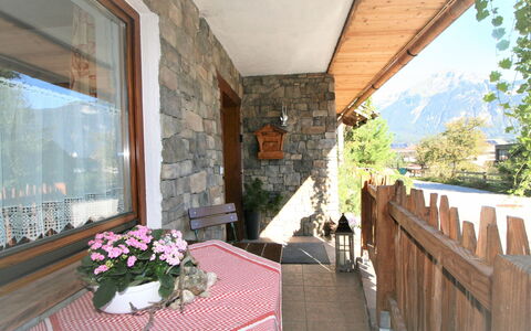 Chalet Astholz: Plant, Property, Window, Building, Flowerpot, Flower, Table, Houseplant, Interior Design, Wood