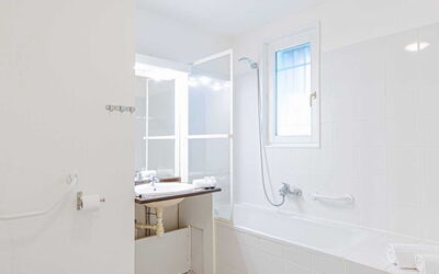 Accommodation:&nbsp;Les Rives Marines 110.5