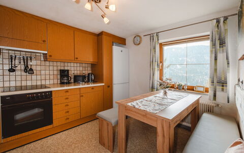 Dachstein Südwand: Furniture, Interior Design, Wood, Flooring, Kitchen, Ceiling, Floor, Cabinetry, Countertop, Room