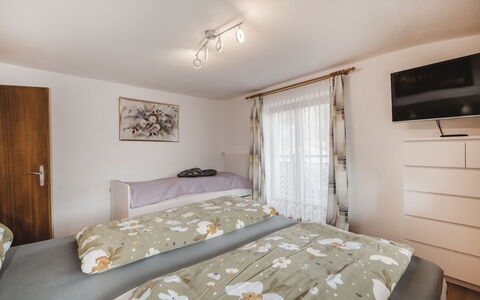 Dachstein Südwand: Furniture, Bed, Bedroom, Interior Design, Bed Sheet, Bedding, Ceiling, Linens, Room, Home