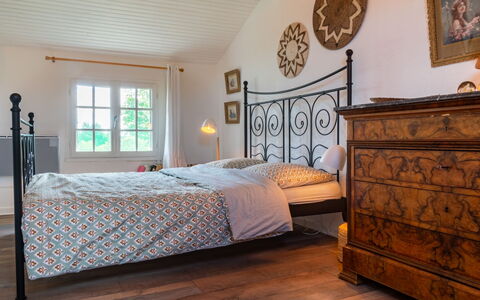 Le Glaude: Property, Furniture, Window, Wood, Interior Design, Picture Frame, Comfort, Floor, Flooring, Shade