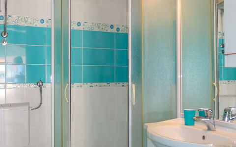 Senj 114: Plumbing Fixture, Green, Building, Blue, Shower Door, Shower Head, Bathroom, Shower, Purple