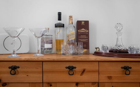 Suilven: Bottle, Tableware, Stemware, Barware, Glass Bottle, Glass, Wine, Hardwood